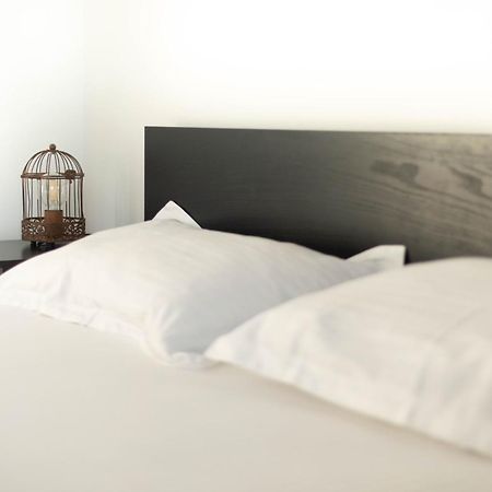 Bird Nest 2 Room Apartment บูคาเรสต์ ภายนอก รูปภาพ
